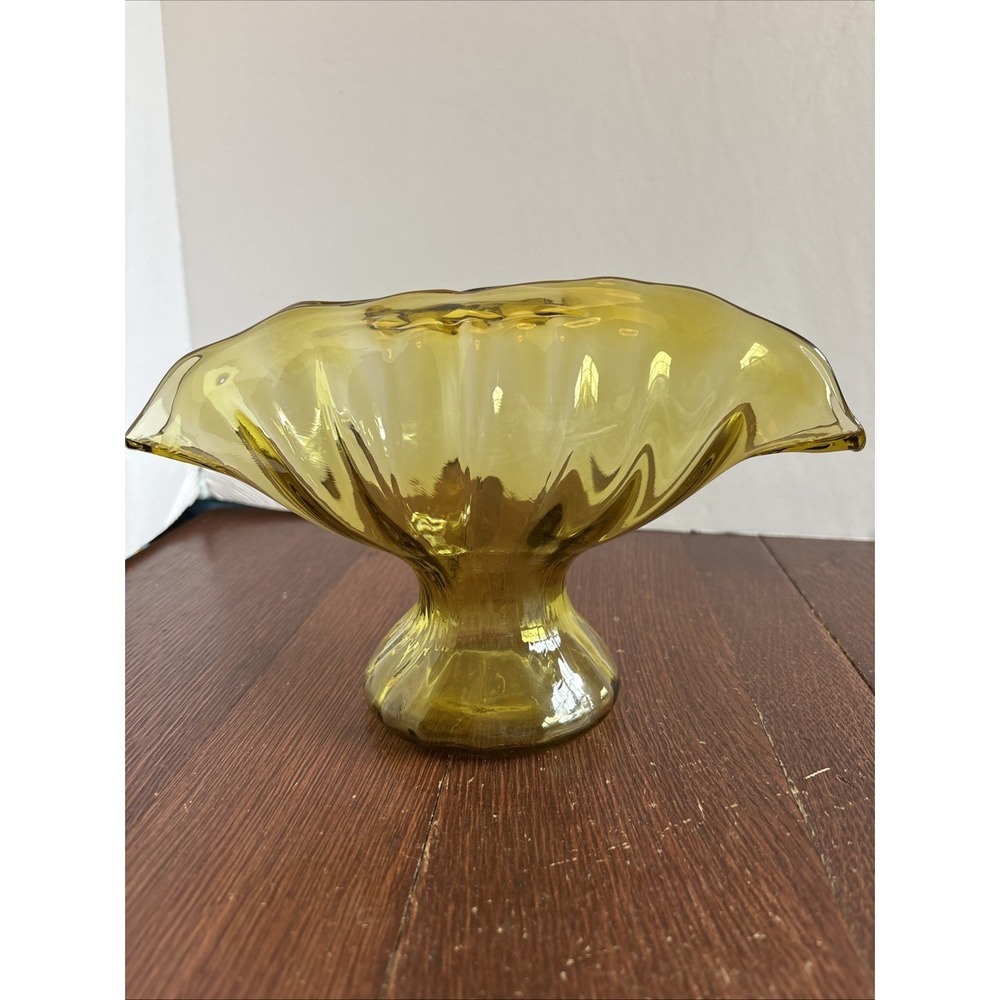 Vintage Amber Gold Art Glass Freeform Fan Vase MCM USA 6" X 10"‎ - Viking Like